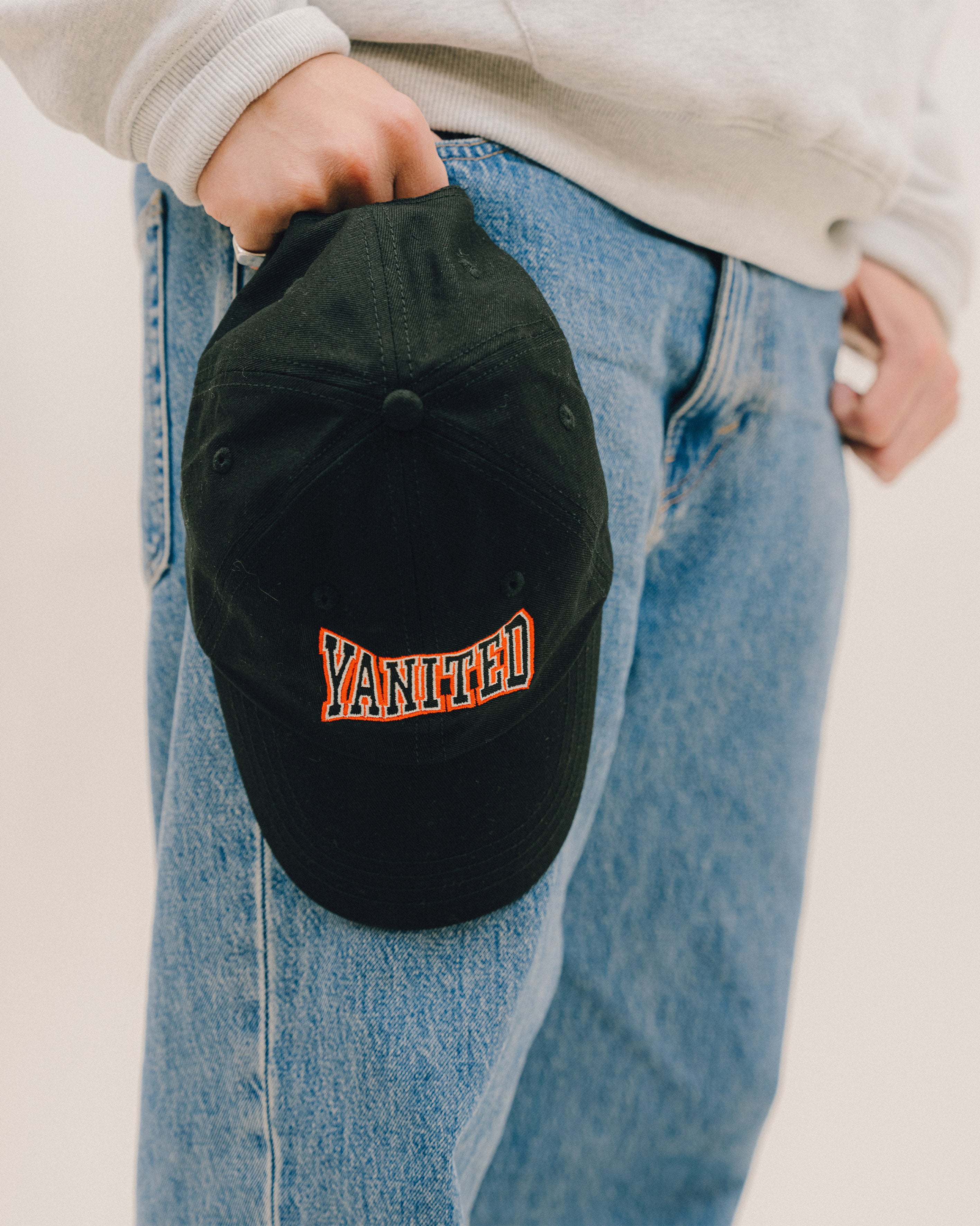 AOF MUFC Yanited Cap | Black Hat | Art of Football